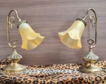  2 lampes  chevet bronze et laiton art nouveau  avec tulipe 