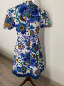 robe bleue des années 70