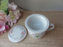 Tasse fleurie avec filtre à thé et couvercle, tisanière en c