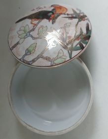 Ancien Boite en Porcelaine Chinoise