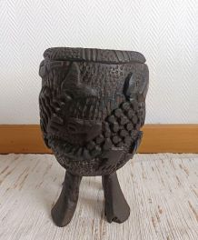 Mortier africain en bois brutaliste 