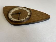 Horloge de cuisine en formica