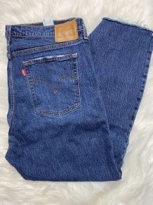 Jean Levis Premium Wedgie straight W33 FR42