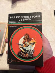 Pas de secret pour l'espion, Larry Douglas (Ref. 2024-244)