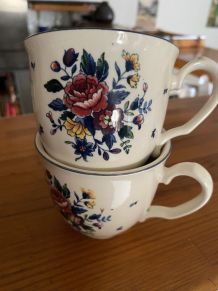2 tasses fleuries table mates collection Malaysia.