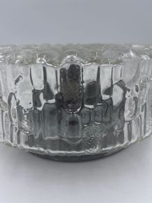 Plafonnier en verre moulé avec relief