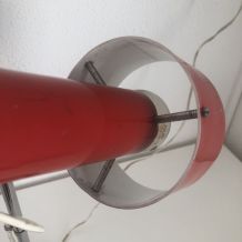 Lampe  vintage 1960 Monteuse Delmas rouge diable - 44 cm
