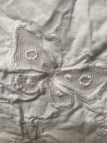 Chemise en coton blanc brodé et monogramme annees 30.
