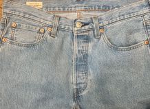 Jean levi’s 501 coupe droite 