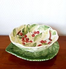 Coupe à cerises en barbotine vintage 