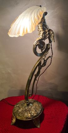 lampe bronze doré 58x25x6kg  abat jour coquille verre 1960 e