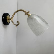 LOT 3 ANCIENNES APPLIQUES EN VERRE MOULE  VINTAGE