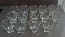 14 petits verres à base carrée vintage fins traits dorés