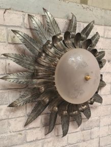  plafonnier ,applique soleil feuilles fer forgé  1970   tres
