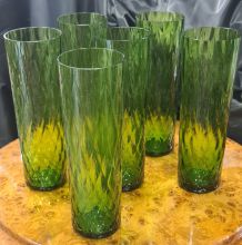 verre cristal emeraude 1970 a facettes , tres bonne etat 19x