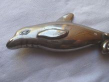 Décapsuleur  Dauphin argenté , vintage