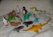 lot miniature animaux marin et d'eau pélican morse requin 
