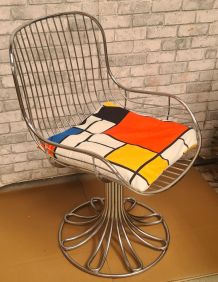 Chaise en métal par Gastone Rinaldi  1960 coussin piet mondr