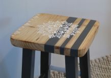 TABOURET MASSIF