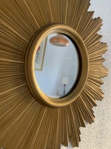 Miroir vintage 1970 soleil plastique doré - 44 cm
