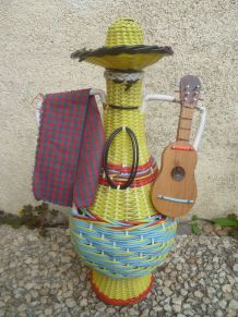 Bouteille en verre VIRESA , scoubidou , vintage