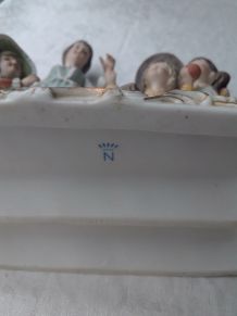 Groupe statuettes femme enfants Capodimonte