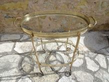 Desserte roulante en verre et laiton doré, Maison Baguès, an