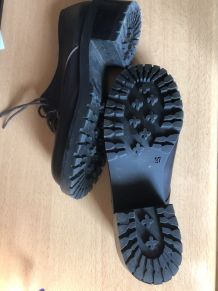 Chaussures neuves vintages (P 37) Délise création 1970