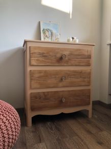 Commode vintage année 50 rose tendre