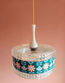 Suspension en plexiglas et fleurs vintage 1970 