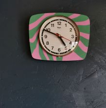 Horloge vintage pendule murale silencieuse "Rose vert"