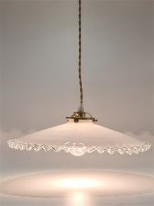 Suspension en opaline blanche