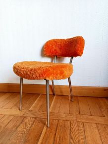 Chaise moumoute orange Pelfran 
