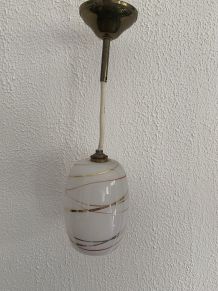 Suspension vintage 1960 opaline rouge et doré lustre - 16 x 