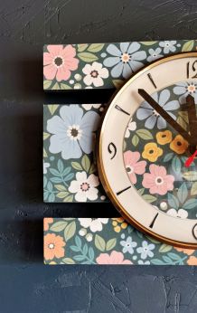 Horloge vintage pendule murale silencieuse Fleurs bleu vert