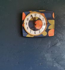 Horloge vintage pendule murale silencieuse Bleu orange vert