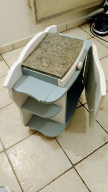 buffet de chevet restauré et repeint