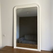 Miroir Louis Philippe fin 19ème. Blanc. 145x90.