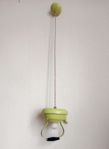 Suspension théière vintage 