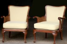 Paire de fauteuils en acajou. Travail anglais des 60s