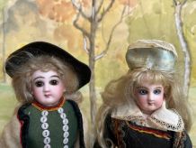 Paire De Poupées Parisiennes Jumeau.