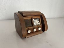 Distributeur cigarettes vintage 1950 radio TSF bois Bakélite