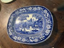 Plat en Porcelaine Anglaise