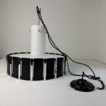 Ancienne SUSPENSION EN OPALINE SPACE AGE « WILA » vintage