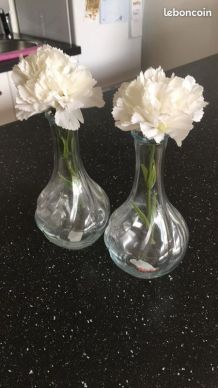2 PETITES BOUTEILLES VASES FLEURS 