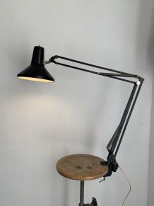 Lampe vintage 1960 d'architecte Luxo L1 noire design mid-cen