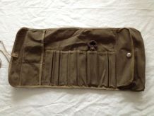 Ancienne trousse a outils en toile militaire