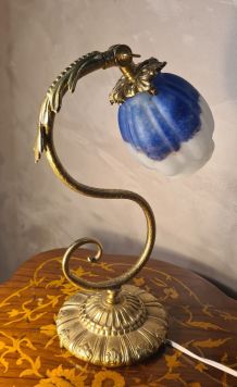lampe bronze ciselé art nouveau avec tulipe signé laflore  ,
