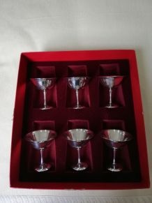 6 Verres à Champagne et 6 verres à Liqueur en métal argenté 