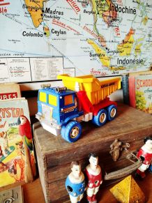 Camion benne vintage  friction Foundation Toy – Jouet ancien